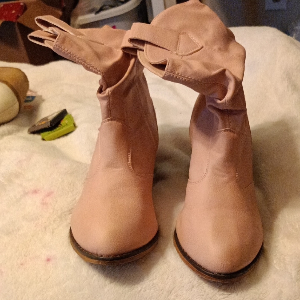 Women Light Pink Calf Cowboy Boots Size 10